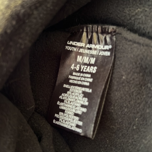 Under armor medium hat, 4 to 6 years - Picture 3 of 3